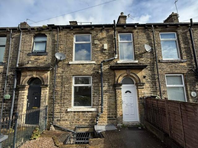Bradford Road, Clayton, Bradford BD14, 2 bed terraced house to rent, £750 pcm | PrimeLocation
