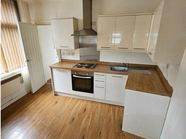 Bradford Road, Keighley BD21, 1 bed flat to rent, £435 pcm | PrimeLocation