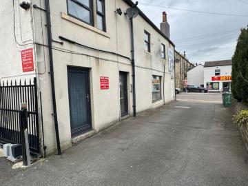 Bradford Road, Pudsey LS28, 2 bed flat to rent, £675 pcm | PrimeLocation