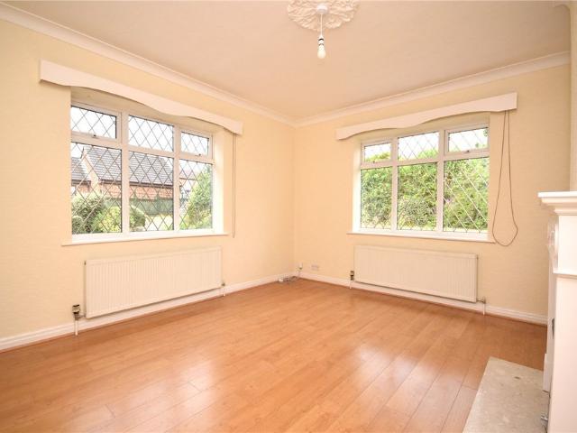 Bradford Road, Tingley, Wakefield, West Yorkshire, WF3 1QT