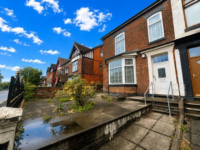 Bradford Street, Bolton BL2, 5 bed semi detached house to rent, £1,950 pcm | PrimeLocation