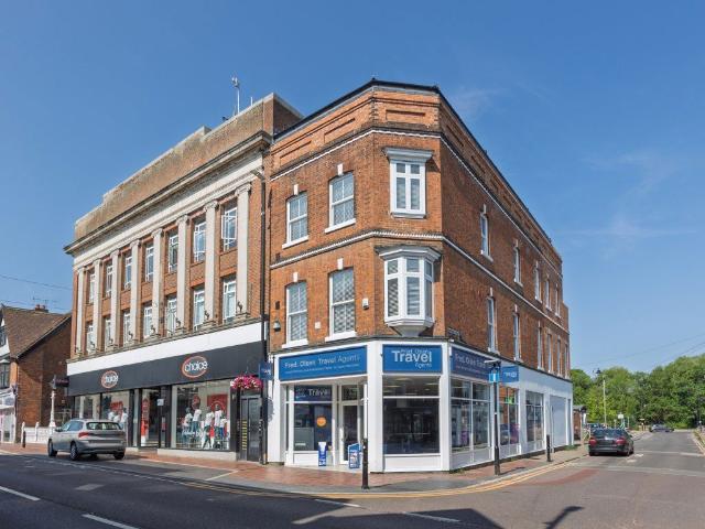 Bradford Street, Tonrbridge, Kent TN9, 1 bed flat to rent, £1,550 pcm | PrimeLocation