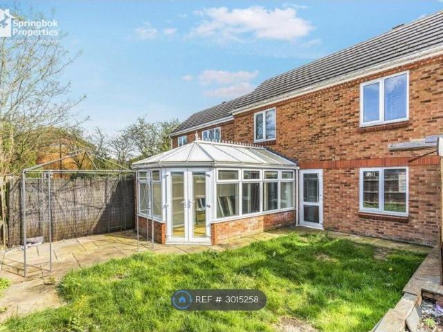 Bradfield Close, Rushden NN10, 3 bed semi detached house to rent, £1,450 pcm | PrimeLocation