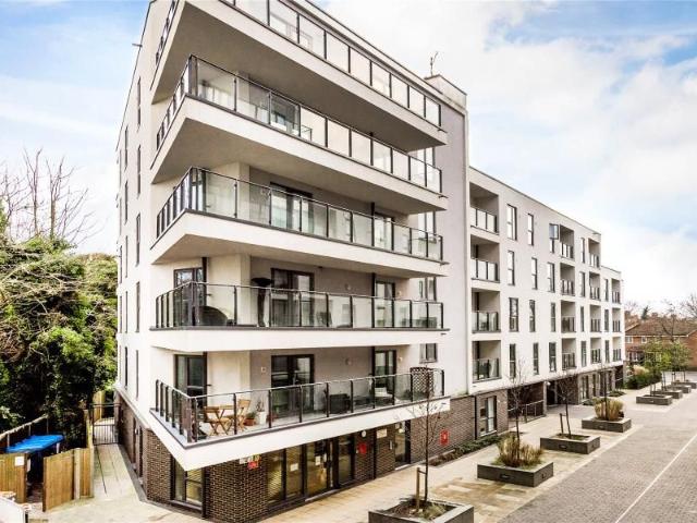 Bradfield Close, Woking GU22, 1 bed flat to rent, £1,350 pcm | PrimeLocation
