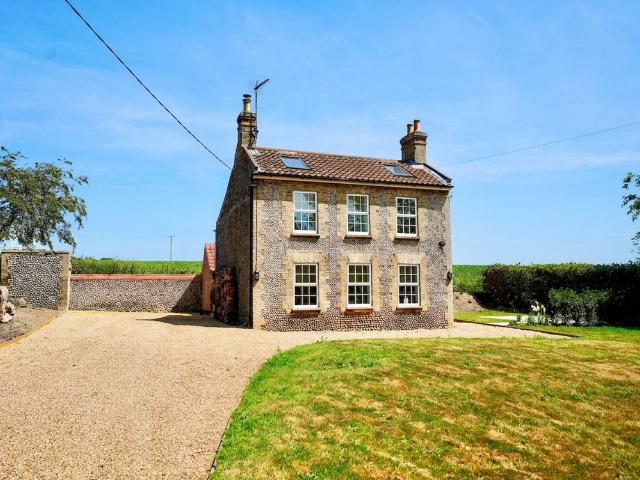 Bradfield Road, Swafield NR28, 2 bed detached house to rent, £1,200 pcm | PrimeLocation