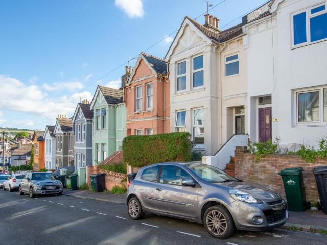 Brading Road, Brighton BN2 5 bed house to rent £650 pcm £150 pw