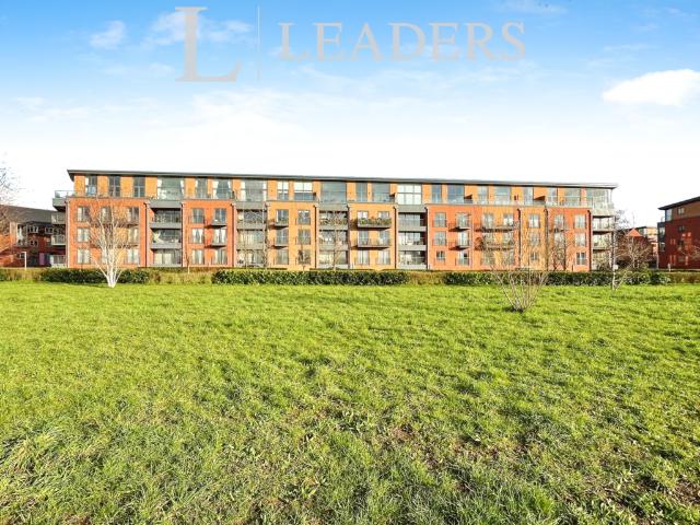 Bradley Court, Crossley Road, WR5 2 bed flat to rent £1,450 pcm £335 pw