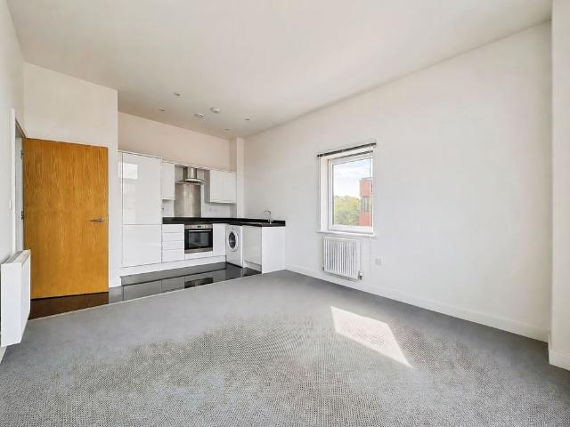 Knoll Road, Camberley, Surrey, GU15