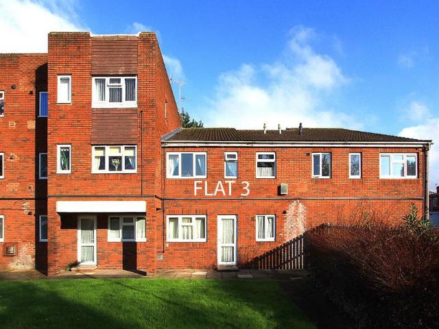 BRADMORE, Star Street 1 bed flat to rent £750 pcm £173 pw