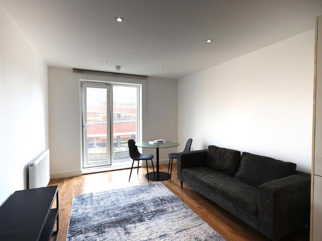 Bradstowe House, Headstone Road HA1 1 bed apartment to rent £1,730 pcm £399 pw
