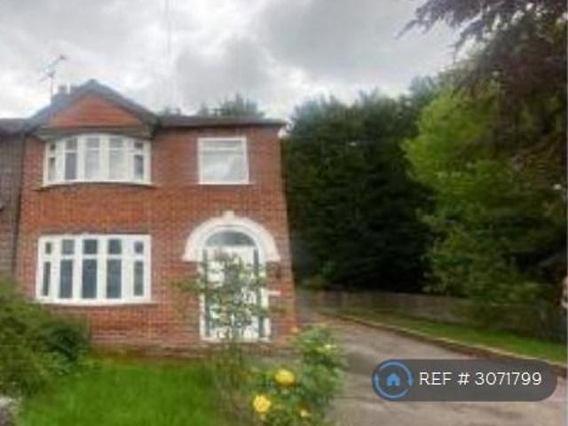 Bradwell Avenue, Manchester, M32 3 bed semi detached house to rent £1,500 pcm £346 pw