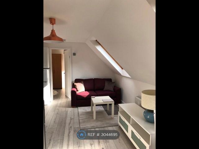 Brady Drive, Bromley BR1, 1 bed flat to rent, £1,400 pcm | PrimeLocation