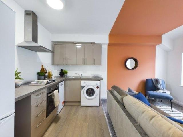 Brae Street 6 bed house share to rent £3,198 pcm £738 pw