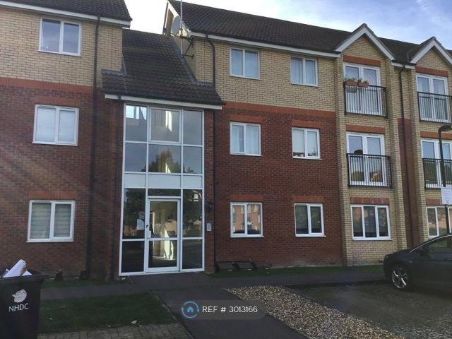 Braeburn Walk, Royston SG8, 2 bed flat to rent, £1,250 pcm | PrimeLocation
