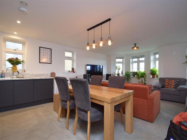 Braeburn Court, Cunningham Park, Harrow, HA1
