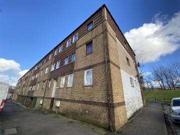 Braehead Road, Cumbernauld, Glasgow G67, 2 bed flat to rent, £675 pcm | PrimeLocation