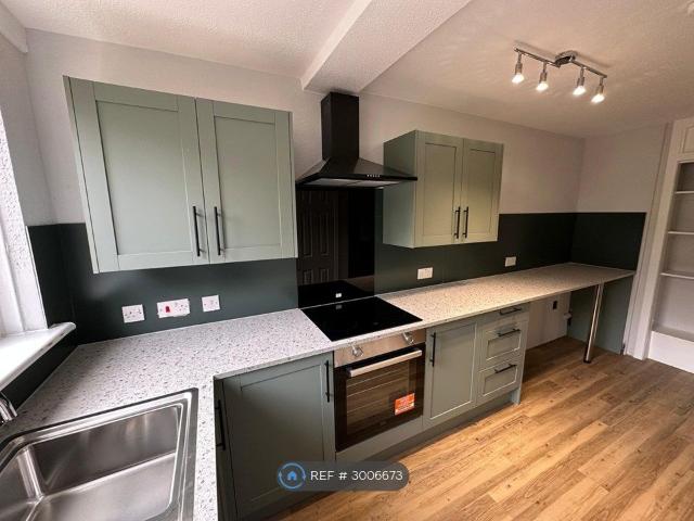 Braehead Road, Cumbernauld, Glasgow G67, 2 bed flat to rent, £775 pcm | PrimeLocation