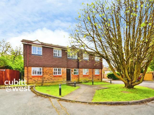 Braemar Avenue, South Croydon CR2 Ground floor flat to rent £1,000 pcm £231 pw
