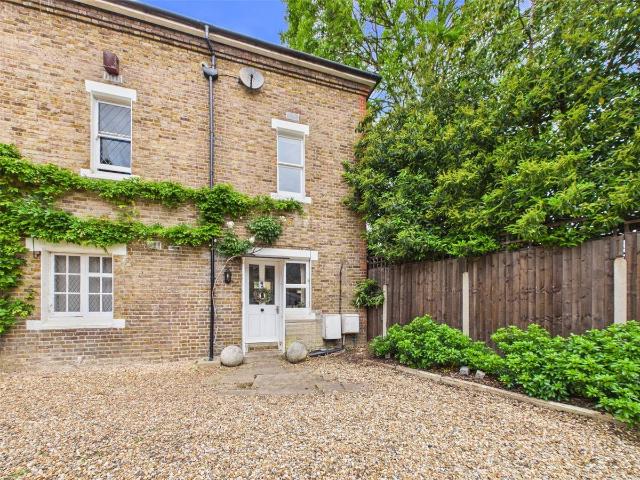 Braemar Cottages, Teddington TW11, 1 bed semi detached house to rent, £2,000 pcm | PrimeLocation