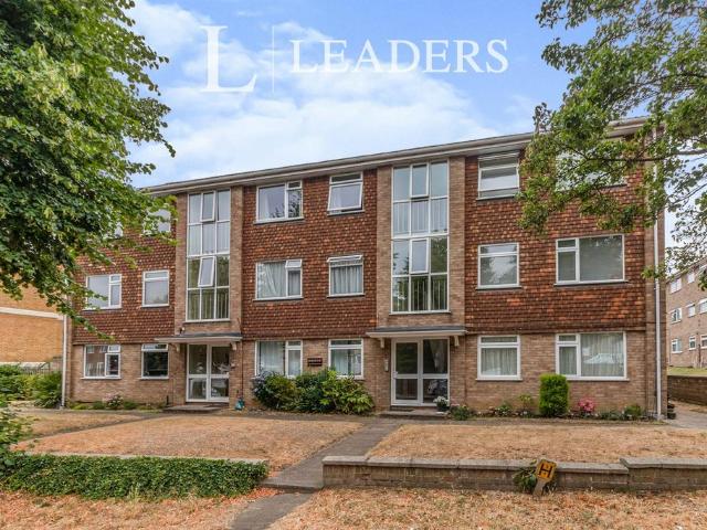Braemar Court, 2 St. James Road, SM1 1 bed flat to rent £1,400 pcm £323 pw