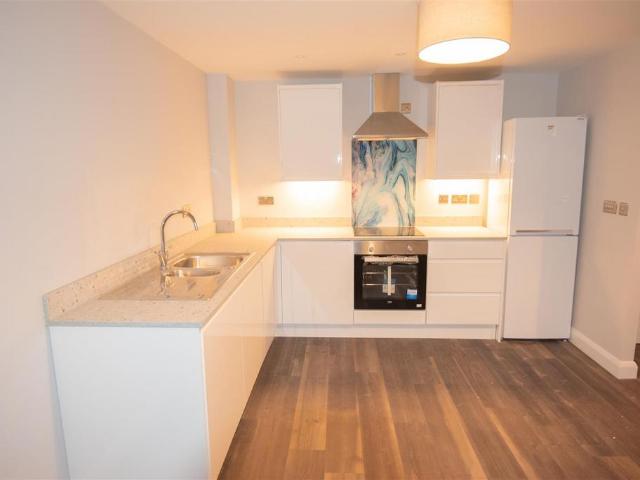 Braeside Gardens, York 1 bed flat to rent £975 pcm £225 pw