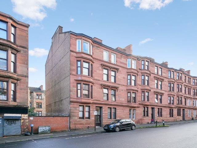 Braeside Street, North Kelvinside, Glasgow G20, 2 bed flat to rent, £995 pcm | PrimeLocation