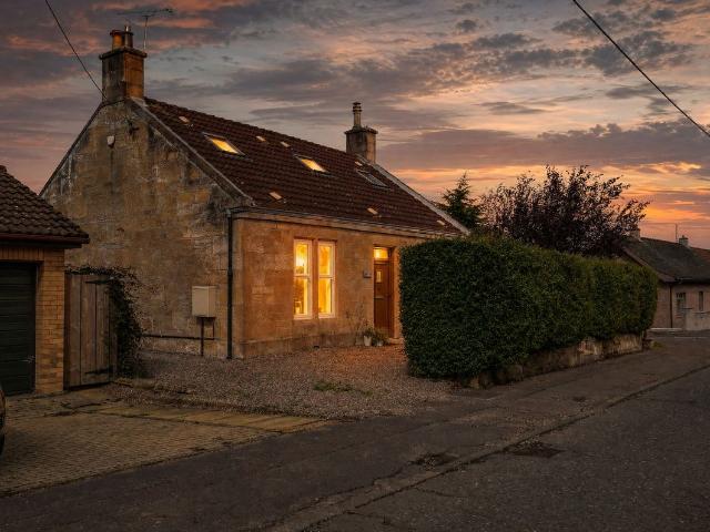 Braewell Cottage, 45 Mill Road, Linlithgow EH49, 5 bed detached house to rent, £2,800 pcm | PrimeLocation