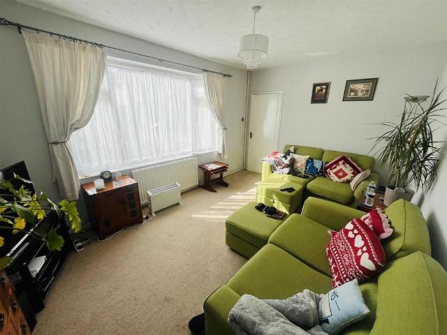 Brainsfield, Bristol, BS9 3 bed semi detached house to rent £1,950 pcm £450 pw