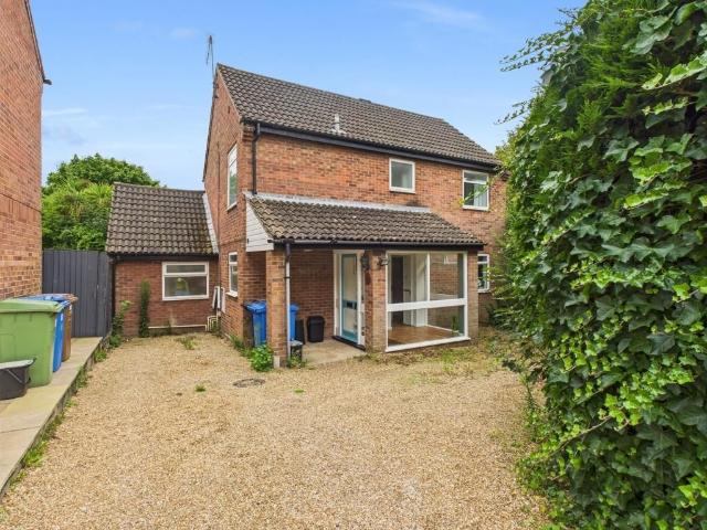 Braithwait Close, Norwich NR5, 6 bed detached house to rent, £2,250 pcm | PrimeLocation
