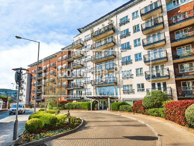 Bramber House, Kingston Upon Thames KT2, 1 bed flat to rent, £1,600 pcm | PrimeLocation