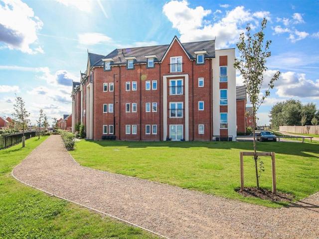 Bramble Court, Southport PR8 2 bed apartment to rent £1,050 pcm £242 pw