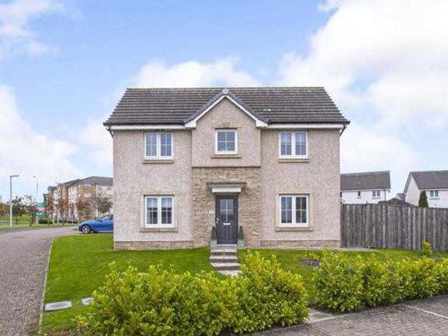 Bramble Crescent, Dunfermline, 3 Bedroom Detached