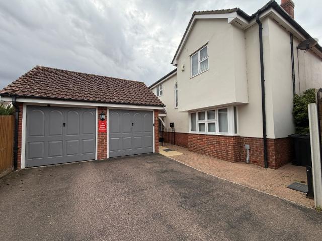 Bramble Tye, Harwich CO12, 4 bed detached house to rent, £2,100 pcm | PrimeLocation