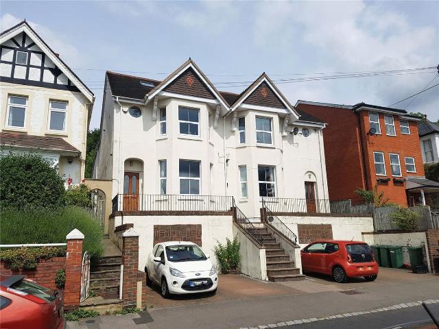 Brambletye Park Road, Redhill, Surrey RH1, 2 bed flat to rent, £1,550 pcm | PrimeLocation