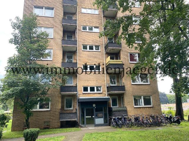 Bramfeld Nähe OTTO Zentrale gepflegtes 1 Zimmer Studio mit Balkon Duschbad Aufzug im 4.OG