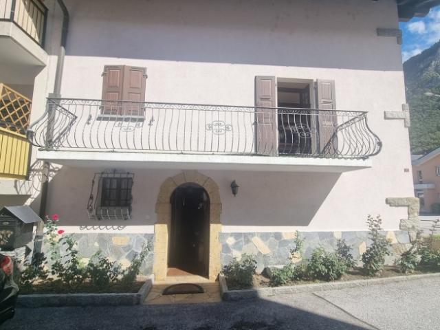 BRAMOIS Magnifique maison de village 2 appartements Jardin carnotzet
