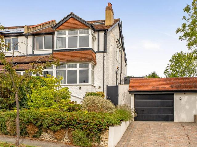 Bramley Avenue, Coulsdon 6 bed semi detached house to rent £3,750 pcm £865 pw