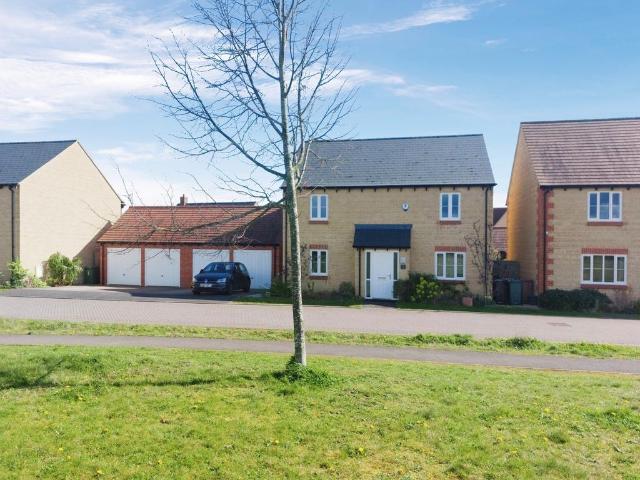 Bramley Close, Abingdon OX13 4 bed detached house to rent £2,085 pcm £481 pw