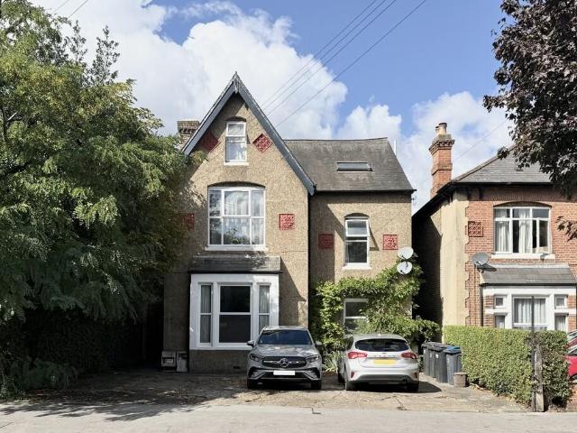 Bramley Hill, South Croydon Studio to rent £1,000 pcm £231 pw
