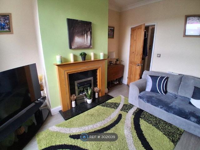 Bramley, Leeds LS13, 1 bed flat to rent, £690 pcm | PrimeLocation
