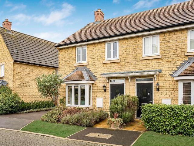 Bramling Cross, Longworth, Oxfordshire OX13, 3 bed property to rent, £1,895 pcm | PrimeLocation