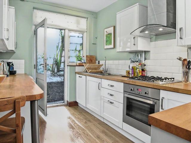 Bramshill Gardens, Dartmouth Park, London NW5, 2 bed flat to rent, £2,500 pcm | PrimeLocation