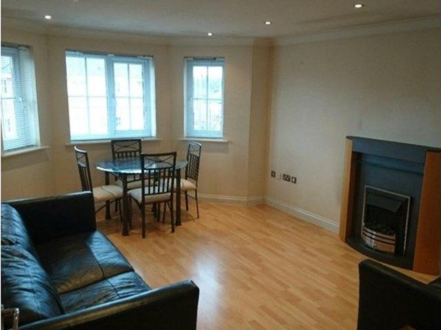 Brampton Drive, Bamber Bridge, Preston PR5, 2 bed flat to rent, £950 pcm | PrimeLocation
