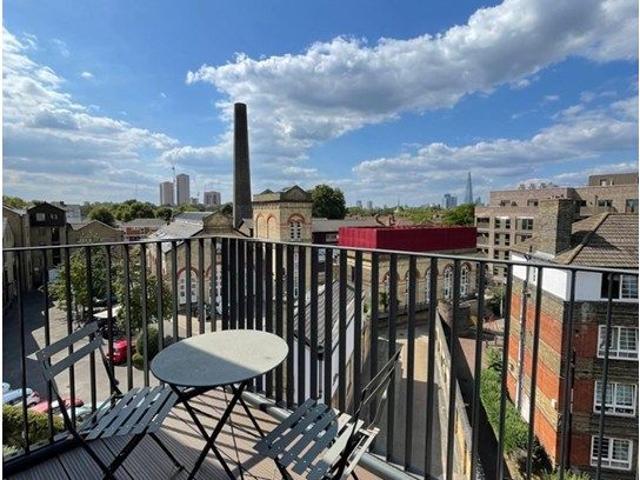 Brampton House, London SE16, 1 bed flat to rent, £2,500 pcm | PrimeLocation