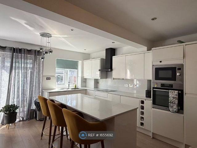 Brampton Road, Bexleyheath DA7, 3 bed terraced house to rent, £2,600 pcm | PrimeLocation