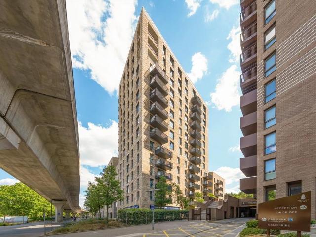 Bramwell Way, London E16 1 bed flat to rent £1,850 pcm £427 pw