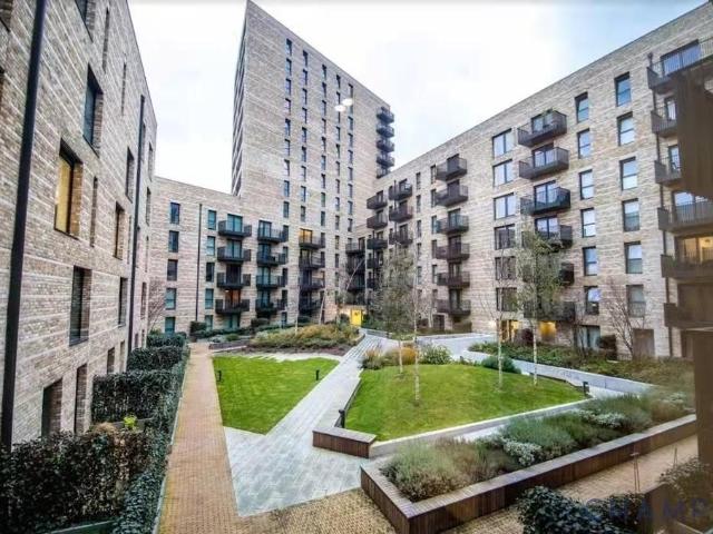 Bramwell Way, London E16, 2 bed flat to rent, £2,258 pcm | PrimeLocation