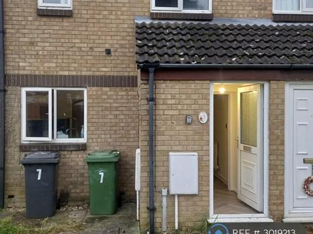 Brancepeth Place, Woodston, PE2 3 bed semi detached house to rent £1,150 pcm £265 pw