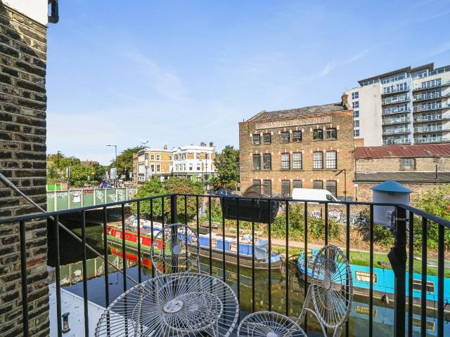 Branch Place, London N1, 2 bed flat to rent, £6,500 pcm | PrimeLocation