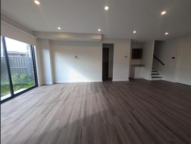 Brand New Reverse Living ~ 3 Bedrooms